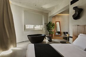 Damigos Caldera World