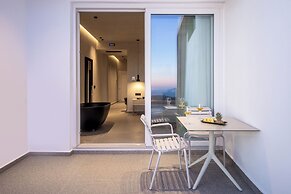 Damigos Caldera World