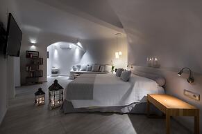 Damigos Caldera World