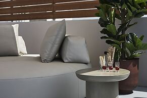 Damigos Caldera World