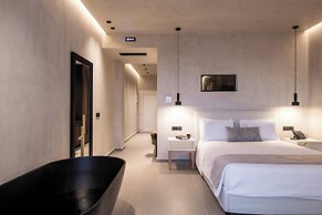 Damigos Caldera World