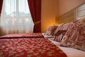 Seasons SPA Boutique Hotel