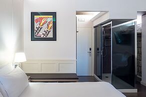 The Glam Boutique Hotel & Apt