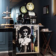 The Glam Boutique Hotel & Apt