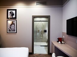 The Glam Boutique Hotel & Apt