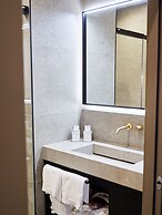 The Glam Boutique Hotel & Apt