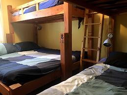 Up The Creek Backpacker's Lodge