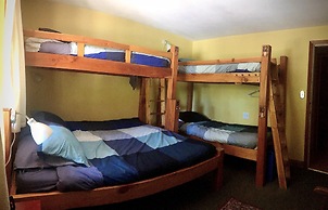 Up The Creek Backpacker's Lodge