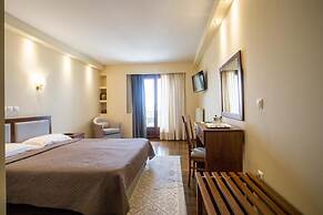 Ellinon Thea Arachova