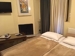 Ellinon Thea Arachova