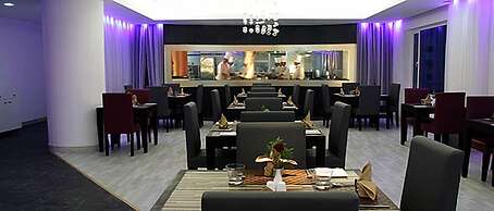 Gokulam Park Hotel & Convention Centre