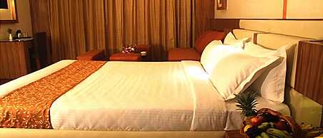 Gokulam Park Hotel & Convention Centre