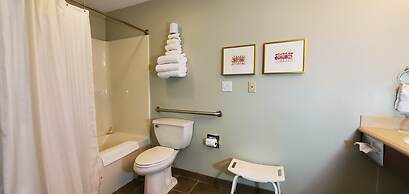 Atkinson Resort & Country Club