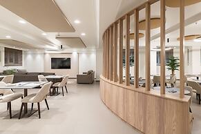 MEALBA HOTEL Suite & Pool