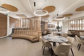 MEALBA HOTEL Suite & Pool