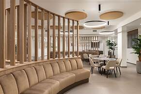 MEALBA HOTEL Suite & Pool