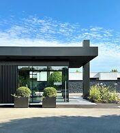 MEALBA HOTEL Suite & Pool