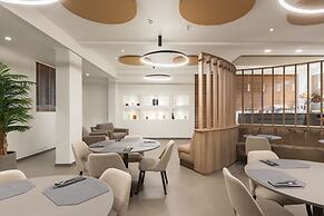 MEALBA HOTEL Suite & Pool