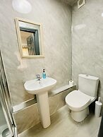 Hollybush Guest House