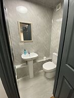 Hollybush Guest House