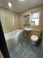 Hollybush Guest House