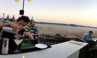 Suksavanh River Hotel