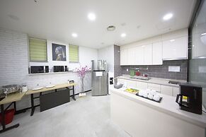 Inn The City Business Hotel