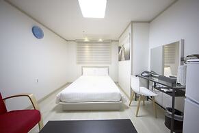 Inn The City Business Hotel