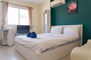 Lotus Suite Hua Hin