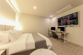 Denbasta Premium Hotel Bumil