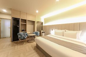 Denbasta Premium Hotel Bumil