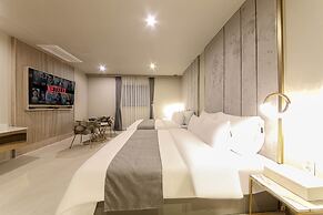 Denbasta Premium Hotel Bumil