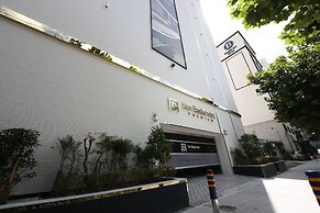 Denbasta Premium Hotel Bumil