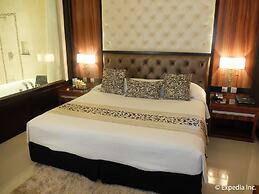 Central Park Tower Resort