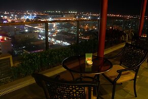 Central Park Tower Resort
