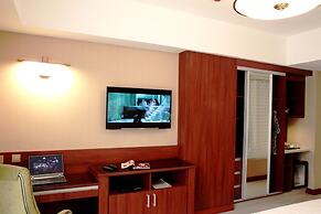 Central Park Tower Resort