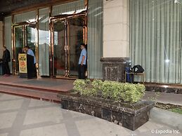 Central Park Tower Resort