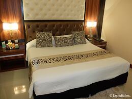 Central Park Tower Resort