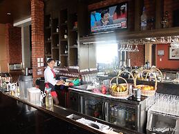 Central Park Tower Resort