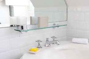 White 1921 Saint-Tropez