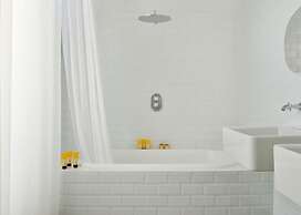 White 1921 Saint-Tropez