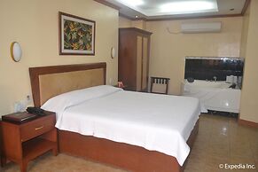 Pacific Breeze Hotel and Resort