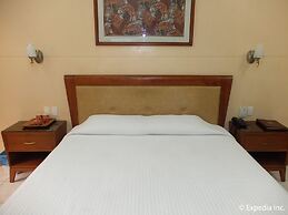 Pacific Breeze Hotel and Resort