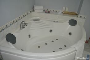 Pacific Breeze Hotel and Resort