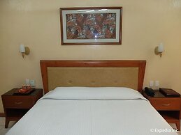 Pacific Breeze Hotel and Resort