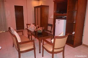 Pacific Breeze Hotel and Resort