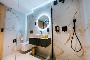 Auris Hotel