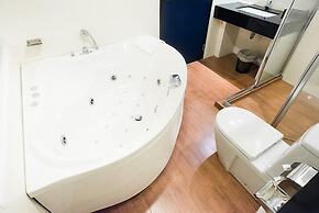 Fourteen Again Hotel