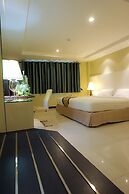 Fourteen Again Hotel