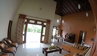 Airport Villa